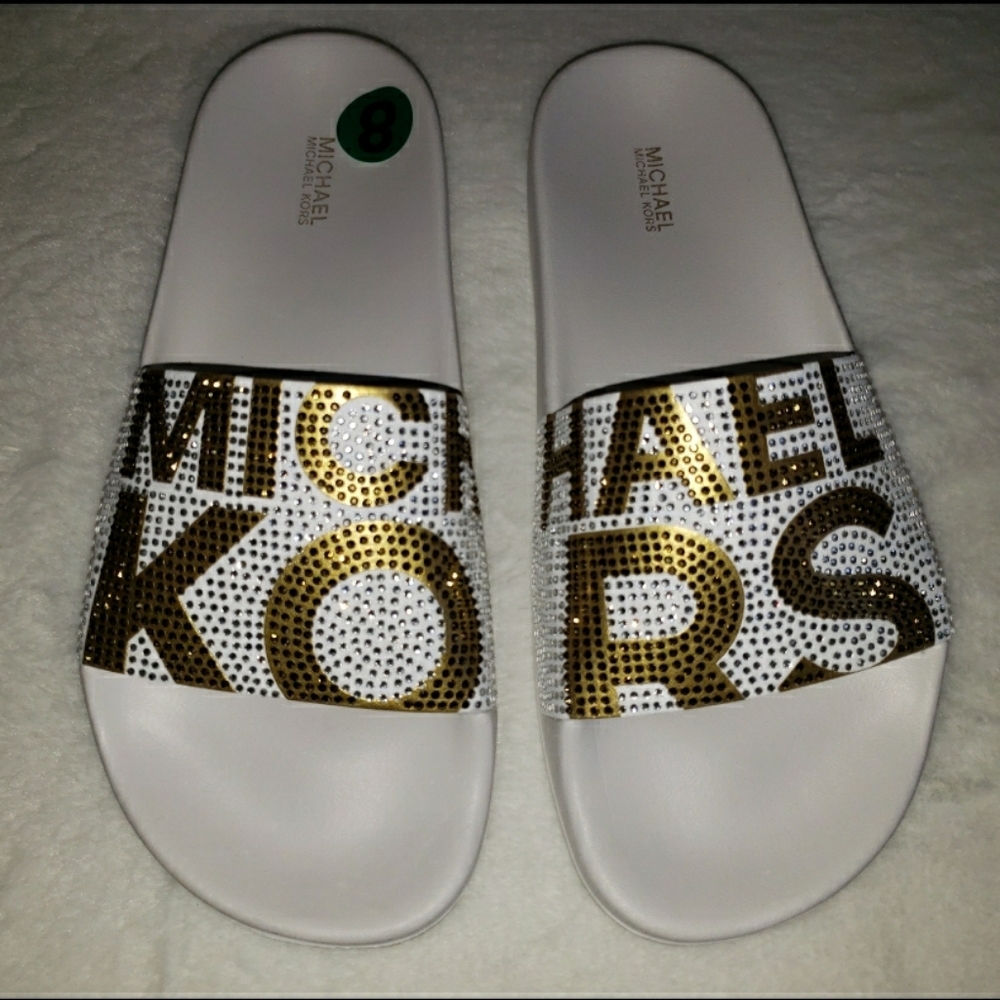 NWOB Michael Kors Gilmore Slide Crystal Sandals Bling MK Logo Chanclas Designer